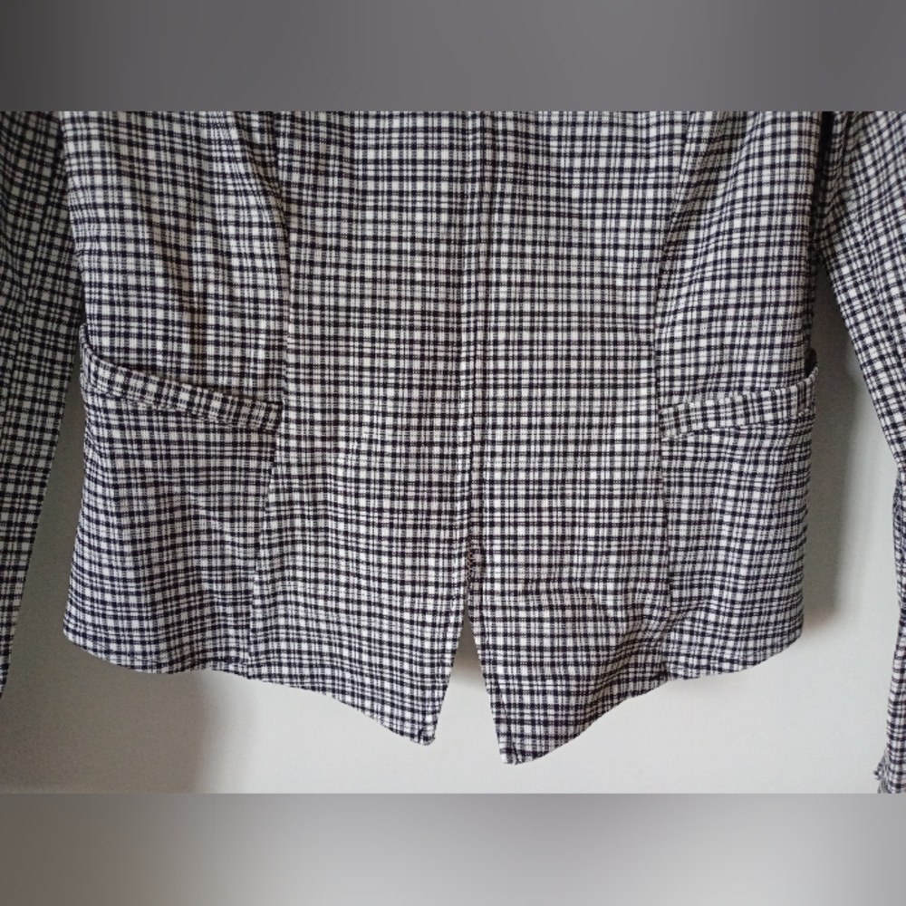 NWT White House Black Market Black and White Checkered Zip Front Jacket Size 10 - Picture 2 of 12